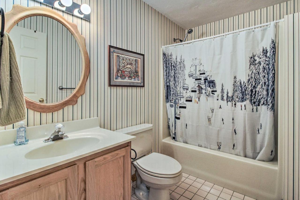 Timber Creek Townhome With 2 Decks And Mtn Views! West Dover Εξωτερικό φωτογραφία