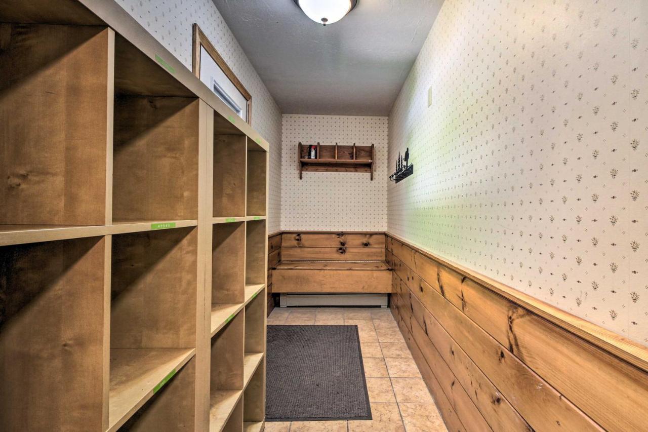 Timber Creek Townhome With 2 Decks And Mtn Views! West Dover Εξωτερικό φωτογραφία